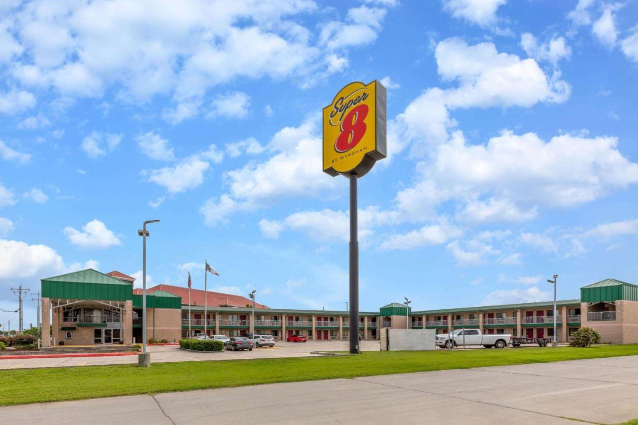 Super 8 By Wyndham Seguin Otel Dış mekan fotoğraf